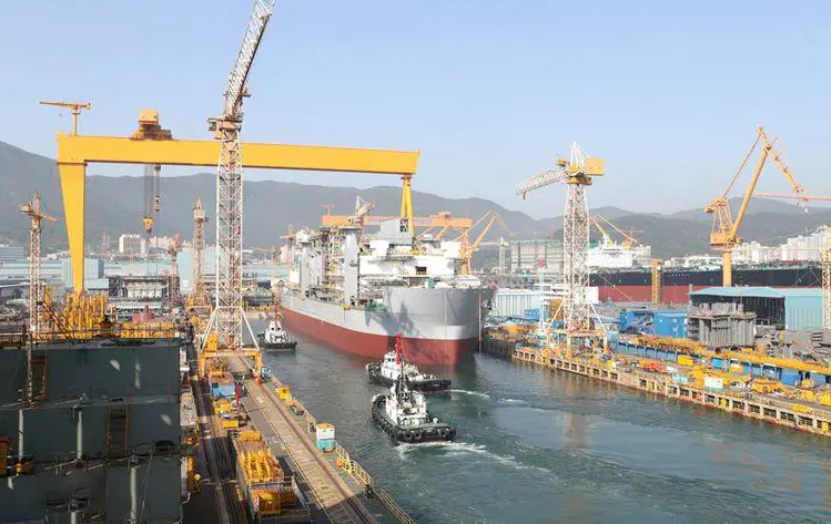 海域碼頭、散貨船跟蹤監(jiān)測攝像頭起到的作用